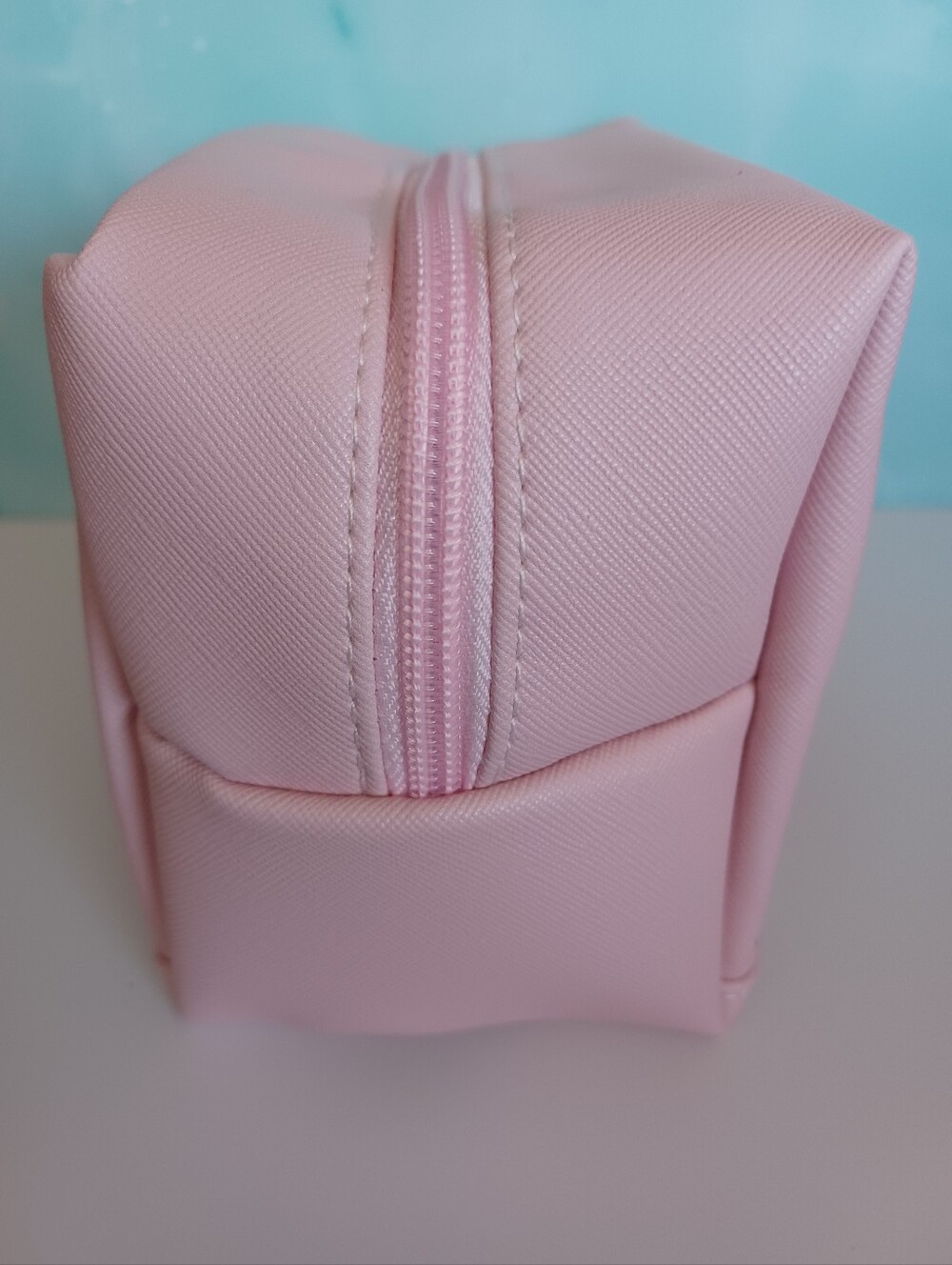 Creme Shop Disney Pink Minnie and Mickey Mouse Makeup Bag NEW - Picture 3 of 6